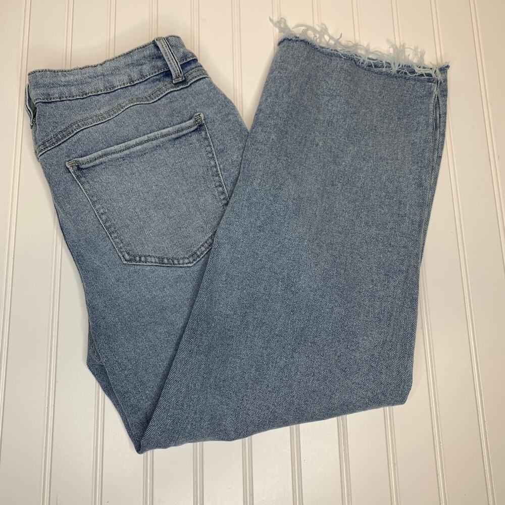 Sincerely Jules Distressed Light Wash Raw Hem Distressed Jeans Sz 29